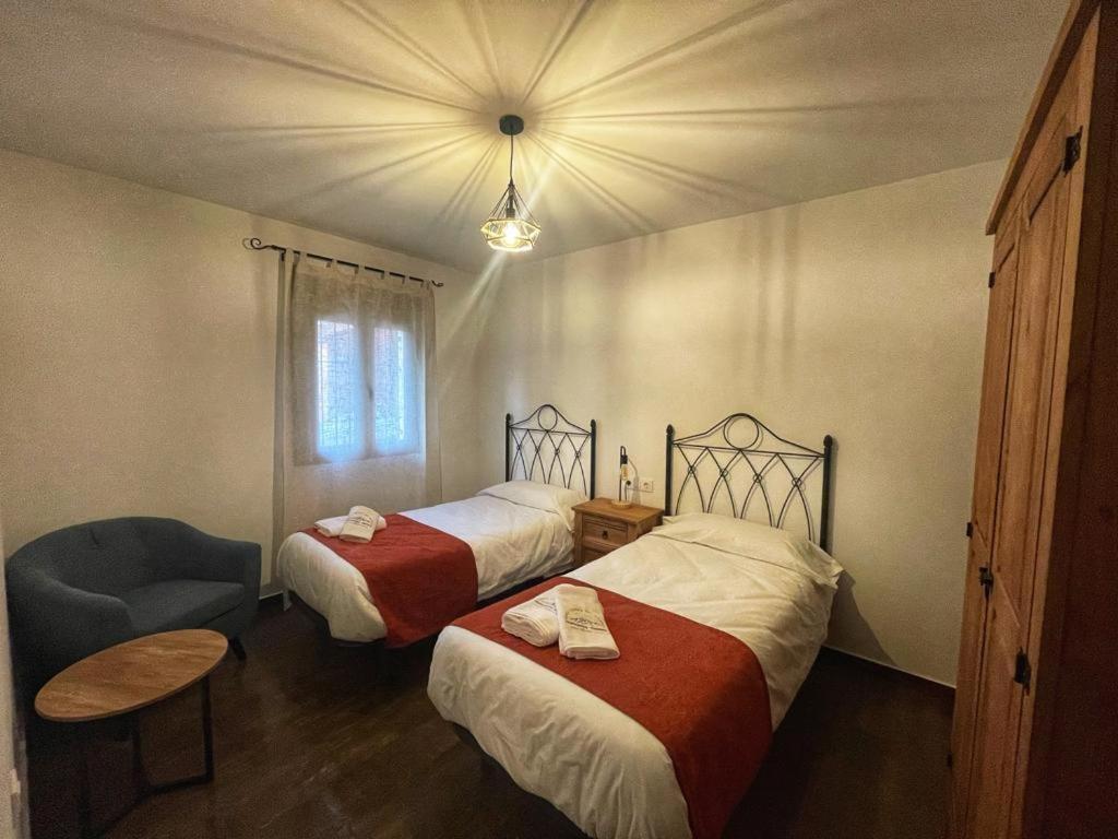 Apartamentos Dona Jimena Del Ambroz: Central 4-Star Complex Hervas Exterior photo