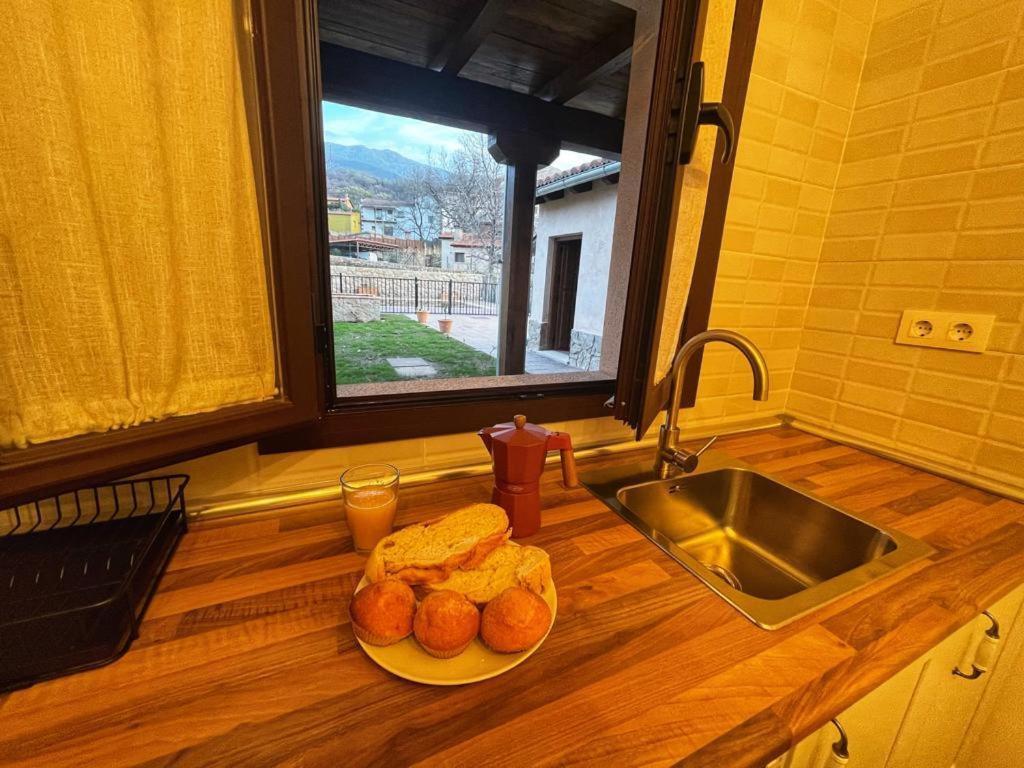 Apartamentos Dona Jimena Del Ambroz: Central 4-Star Complex Hervas Exterior photo