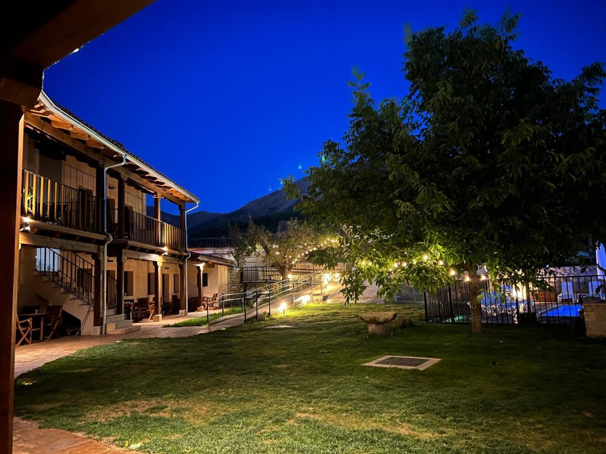 Apartamentos Dona Jimena Del Ambroz: Central 4-Star Complex Hervas Exterior photo