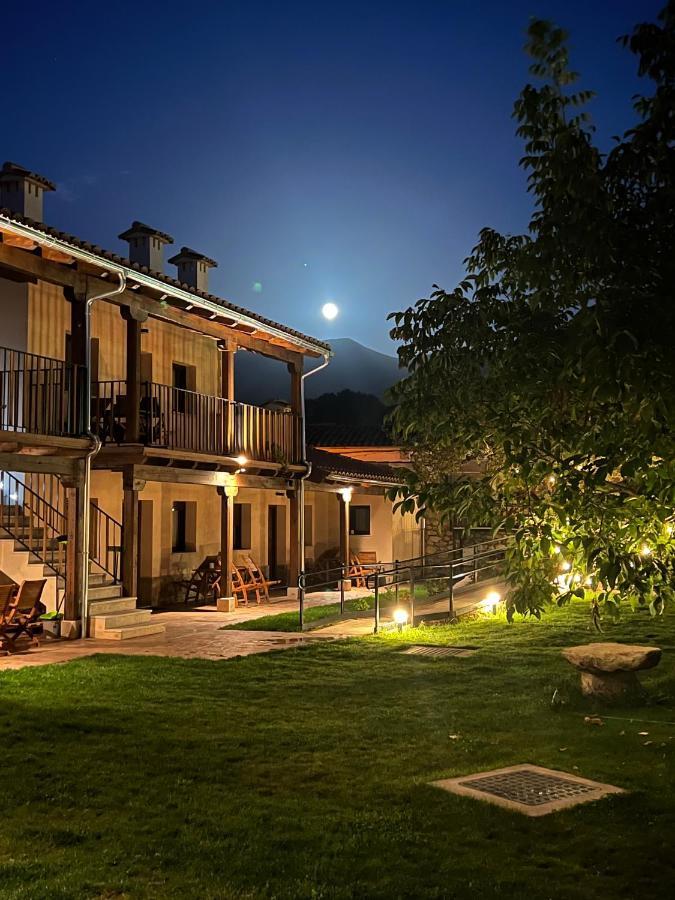 Apartamentos Dona Jimena Del Ambroz: Central 4-Star Complex Hervas Exterior photo