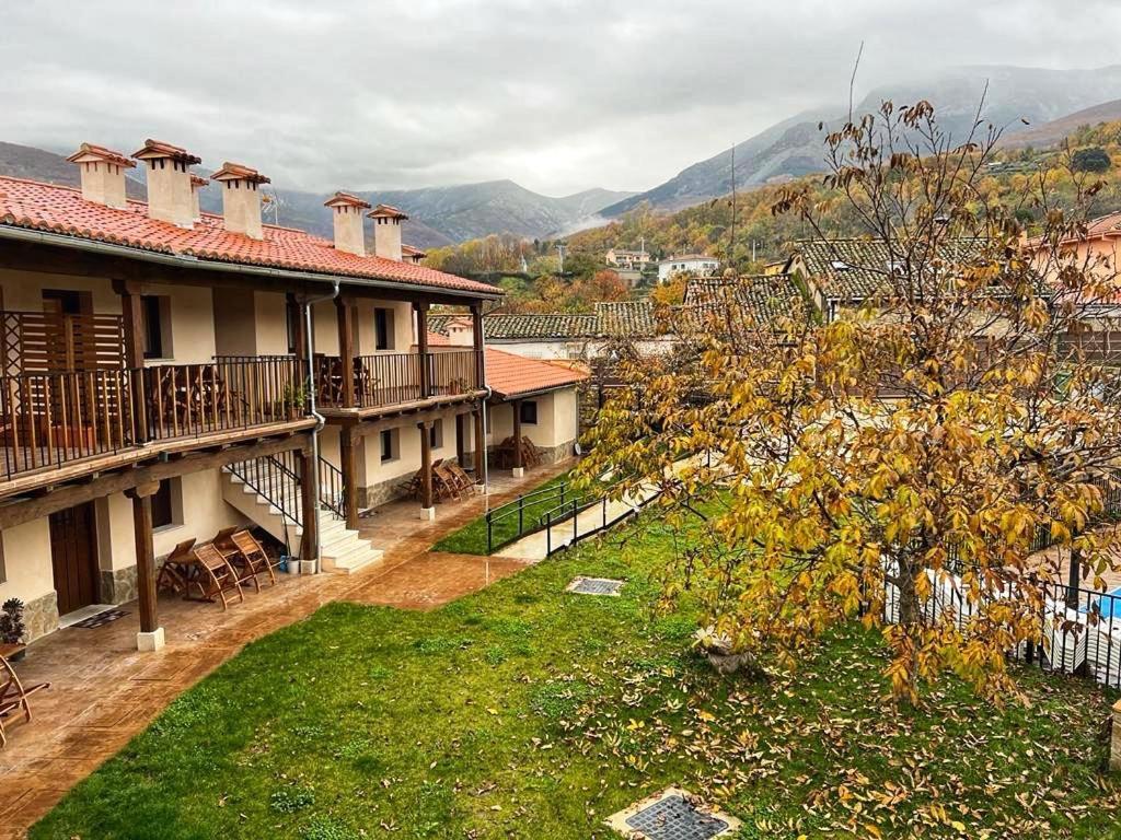 Apartamentos Dona Jimena Del Ambroz: Central 4-Star Complex Hervas Exterior photo