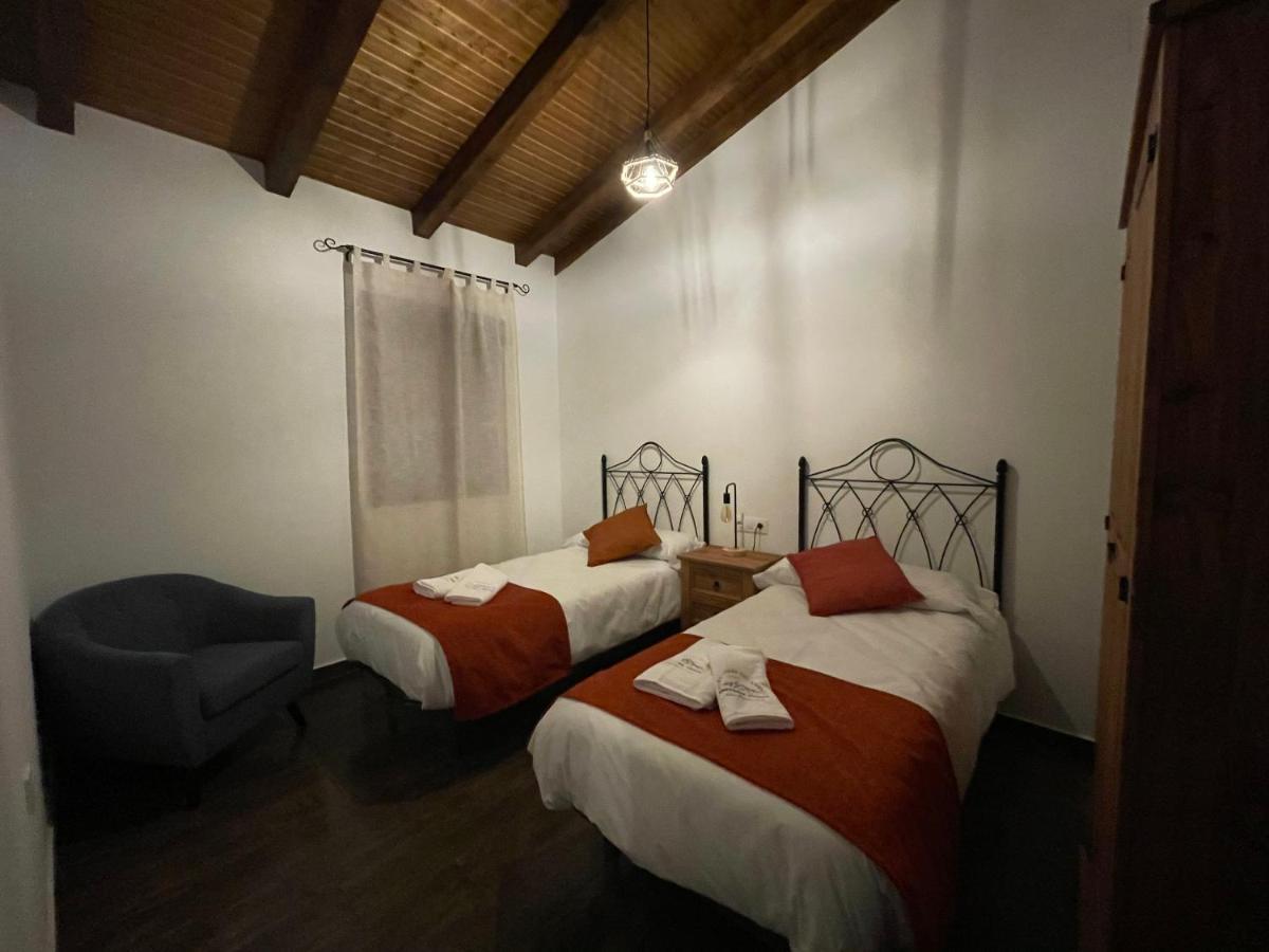 Apartamentos Dona Jimena Del Ambroz: Central 4-Star Complex Hervas Exterior photo
